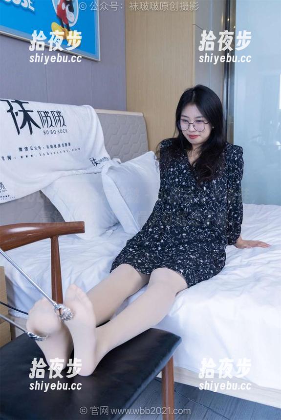 BoBoSocks袜啵啵-小甜豆 BoBoSocks袜啵啵 - 小甜豆与平底鞋,高清展示,下载慢了可就没了哦。
