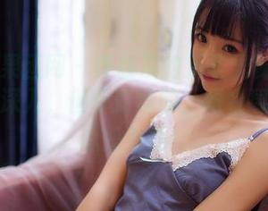 GIRLT果团网 – 莫雅淇的无圣光秘书套图，不求深入，但你知道的，眼睛肆意游荡总是对的！