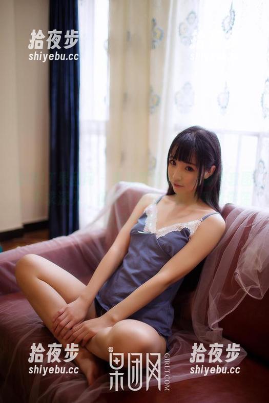 GIRLT果团网 - 莫雅淇的无圣光秘书套图，不求深入，但你知道的，眼睛肆意游荡总是对的！