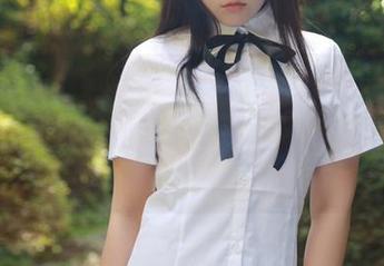 MFStar模范学院 – 夏日泳池必备，柳侑绮Sevenbaby的免费图册，避暑又惬意！
