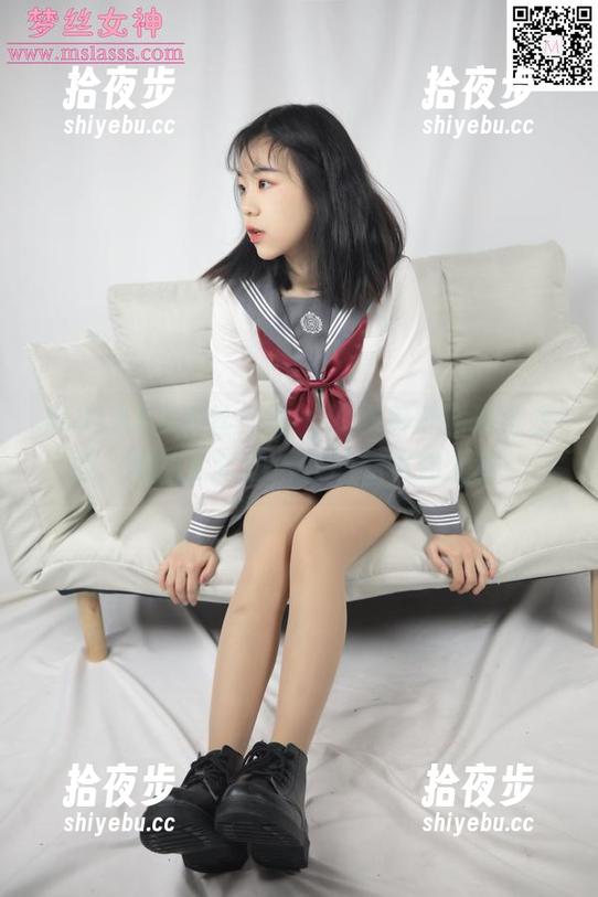 MSLASS梦丝女神-寒霜 MSLASS梦丝女神 - 追逐着寒霜这位主播,她的全套图片会让你嘴角上扬!