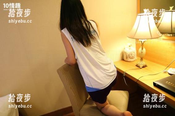 ROSI口罩 ROSI蕾丝底裤:写真集太美!下载前需要谨慎…