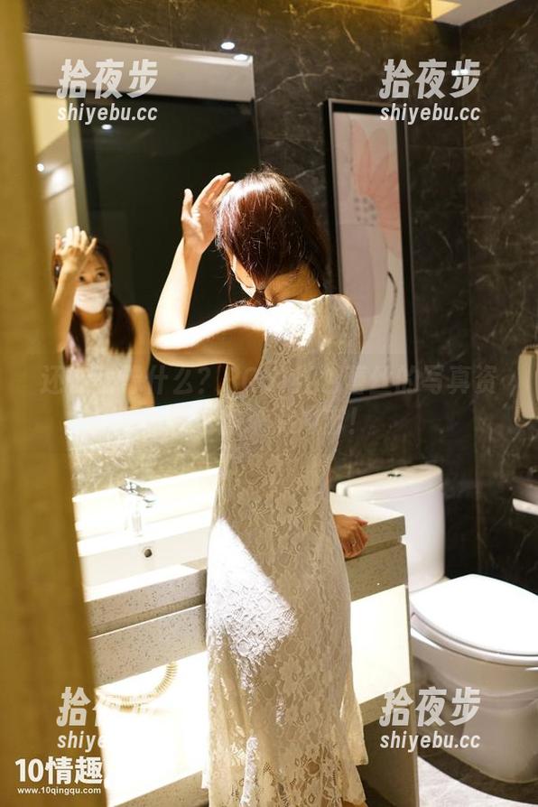 ROSI口罩 还在犹豫什么?ROSI红色蕾丝的写真资源给你来点冲击!