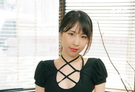 Uhye(이유혜)的棉袜图册：免费到你不敢相信，穿着它们，你就是行走的户外广告！