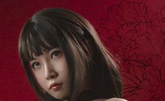 抓紧这个Uki雨季的免费套图，老实说今年圣诞不得不赞一下。