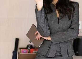 XIAOYU语画界 – 阿姨，我要免费的黑丝图册，呃…指的是玥儿玥的那种哦，哈哈！
