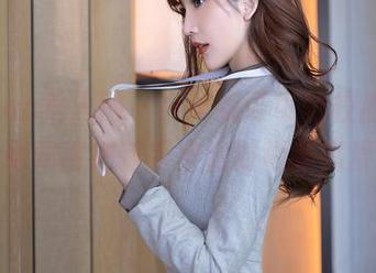 Xiuren秀人网 – Nic妮可可的校服秀，看她如何把制服穿出时尚新高度！