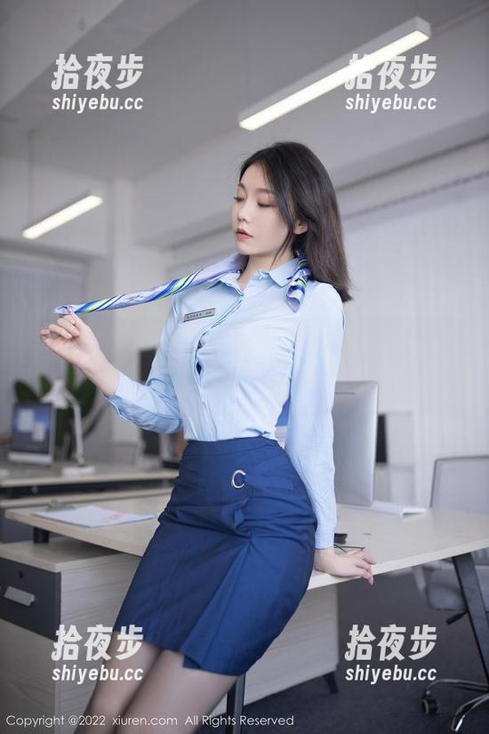 Xiuren秀人网-宝宝甜 Xiuren秀人网 - 宝宝甜的精选“白衬衫”作品,好像每个角度都在说:看我哟。