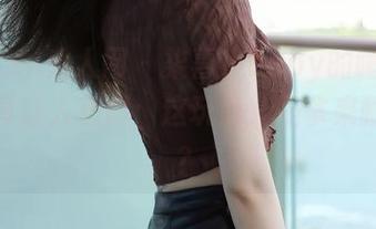 Xiuren秀人网 – 柒喜小baby的睡衣写真，真让人想问：这玩意儿是拿来睡的吗？
