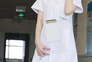 Xiuren秀人网 – 看！王馨瑶yanni的女王写真集，霸气侧漏，你敢来挑战吗？