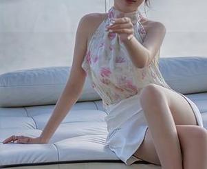 Xiuren秀人网 – 金幼汐Vivian的夏天：必须合并上美食和清凉，写真集里面有滋有味！