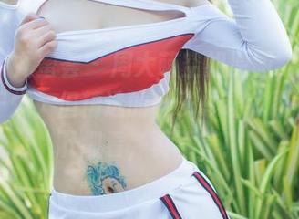 YouMi尤蜜荟 – 周大萌空姐原图，一些字体太干燥，但精选的样子总让我忍不住停下细看，真不错！