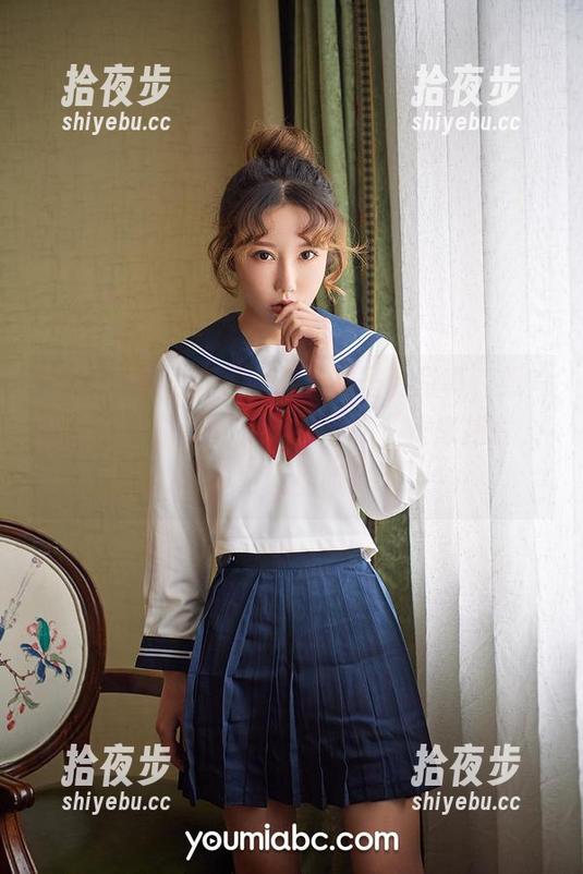 YouMi尤蜜荟-周波儿 YouMi尤蜜荟 - 周波儿的圣诞写真,照片里每一个模型都在和我说,‘快来拍我,有节日氛围哦!’