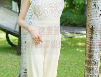YouMi尤蜜荟 – 这里没有什么光环闪烁，只有玥儿玥er的御姐魅力直戳心窝！