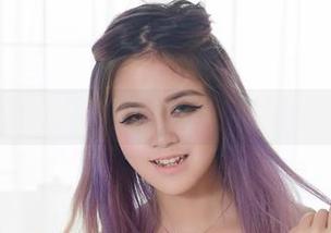 YouWu尤物馆 – 丢掉烦恼，抓住艾小青的网袜美腿翘臀图册！
