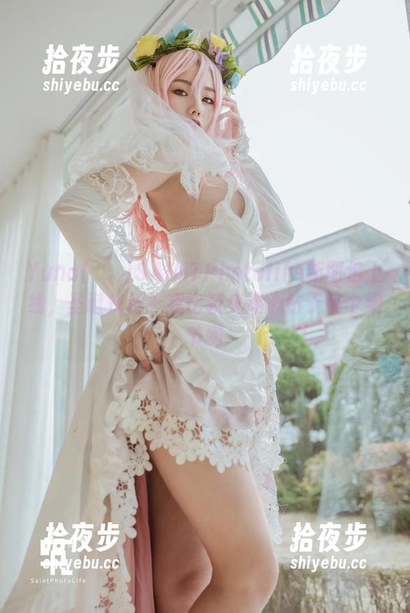 Yuna(윤아)SAINTPhotolife新图包上线，圣诞快乐？我比较鬼迷心钻于每个细节啊