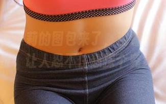 rosi – 小莉的图包来了，观看她的JK装扮，让人忍不住想探个究竟。