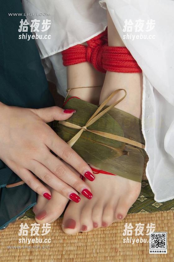 丽柜-可馨 丽柜 - 可馨的JK时光:高清图包,图纸上还有我的心头好?