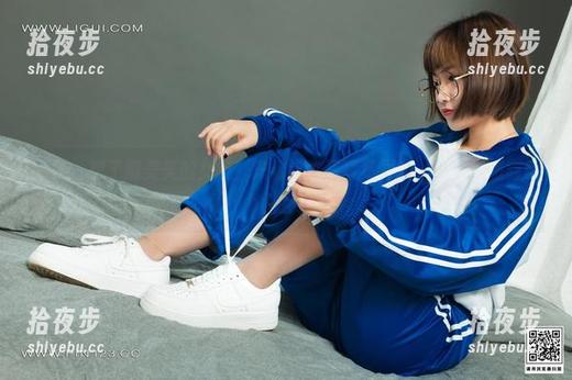 丽柜-美美 丽柜 - 想了解美美的女友?先看这本写真集更新,我还是感到压力山大啊!