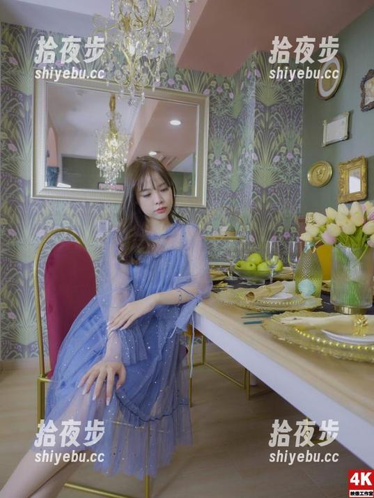 丽柜ligui-小七 丽柜ligui - 丝情袜意里的小七,私拍资源拿不够啊!