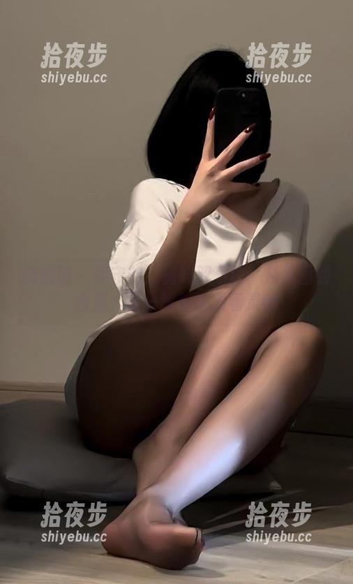 保守的二舅妈 微密圈 - 保守的二舅妈双马尾:从原图到合集,每一帧都散发着灵魂