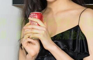 克拉女神 – 周迪牛仔裤登场，下载方式超简单，偶尔的心血来潮也值得！