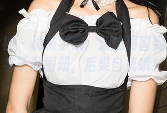 克拉女神 – 棉袜学院：汤怡厉害到直接给袜子配图册，后果自负哦！