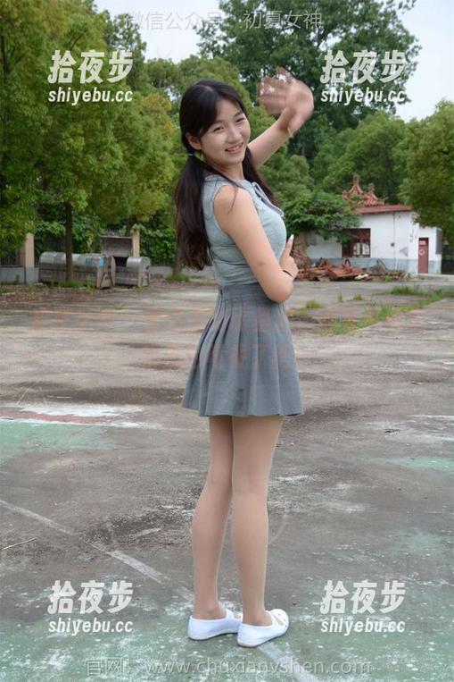 初夏女神-点点 初夏女神 - 看点点的比基尼,这写真也是太秀色可餐了吧!