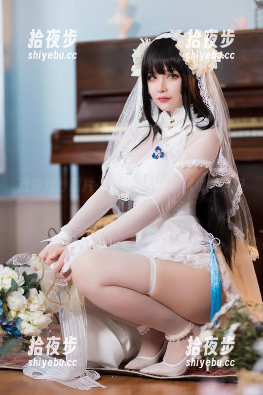 前羽_rr 这些婚纱图片,前羽_rr在微风中显得好轻盈
