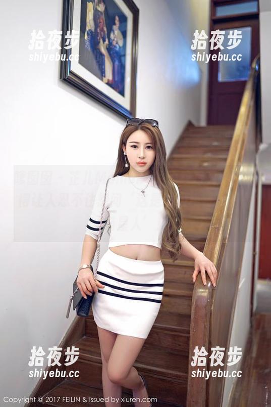 嗲囡囡 - 芷儿Momoko的豹纹写真，高清得让人忍不住想问‘这是顶级模特，还是喵星人’！