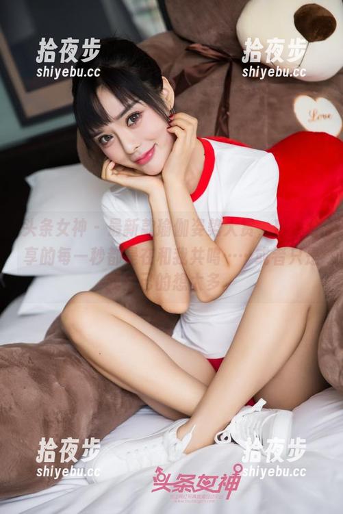 头条女神 - 最新款瑜伽姿势大赏，琳琳分享的每一秒都是在和我共鸣……或者只是我自己的想太多。