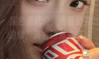 微密圈 – 黑色是代价，观看奶雯就像走在边缘，莫名的刺激感。