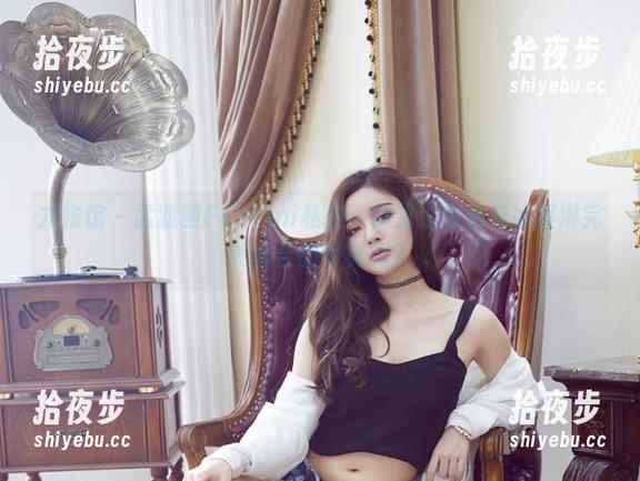 尤物馆-孟狐狸FoxYini 尤物馆 - 孟狐狸FoxYini私拍:你见过白色与冰淇淋完美结合的写真吗?
