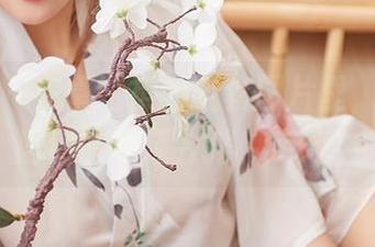 尤蜜荟 – 在卓娅祺的全套图片里，精灵们居然比我还会摆！有戏！