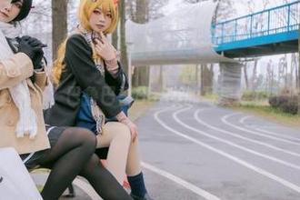 定制的西雅图礼服，巴鲁巴鲁BaRu的写真像极了隐秘的画卷。
