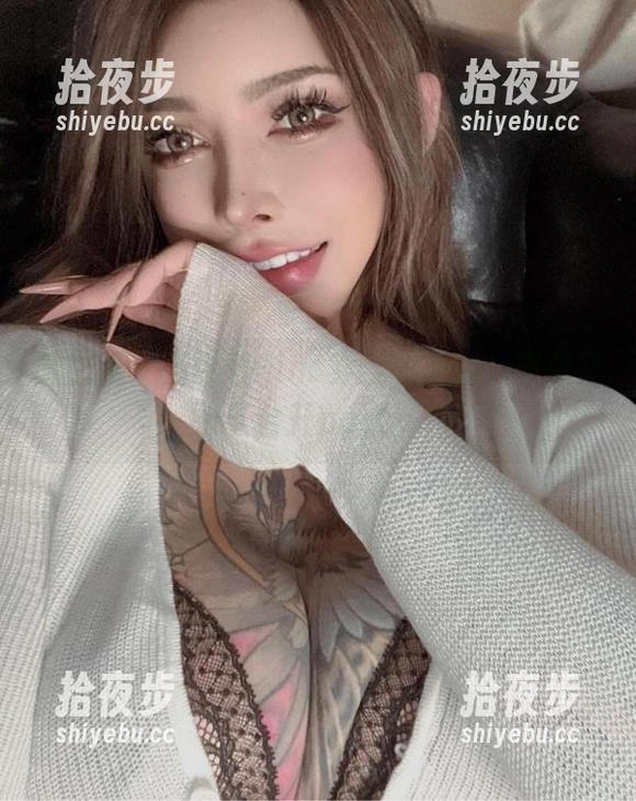 希希Gina 微密圈 - 当希希Gina穿上职业装,资源又上天台开party了