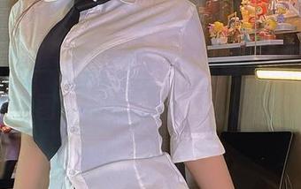 微密圈 – 一直隔着屏幕的张思允nice兔女郎写真，图集里的姿态真让人浮想联翩。