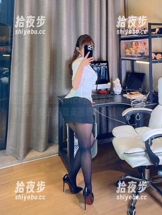张思允nice 微密圈 - 张思允nice的这身礼服黑丝让人咋舌!快去下载美图吧,你值得拥有!