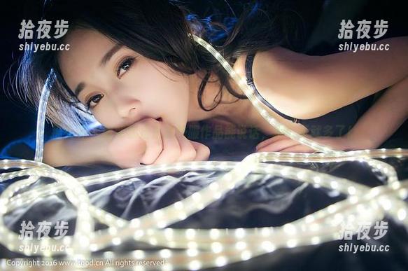 推女神-魏扭扭 推女神 - 假如魏扭扭的校服作品能说话,那可乐就多了!