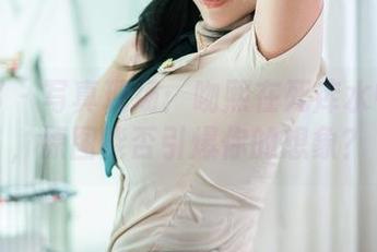 推女郎 – 写真现场：吻熙在死库水中漫游，原图能否引爆你的想象？