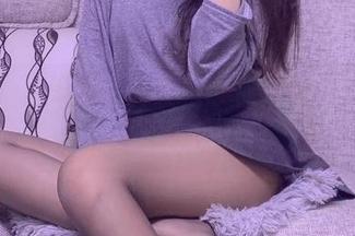 微密圈 – 来自海边的呼唤，提袜少女的袜子，别样风景！不收费，全是美图