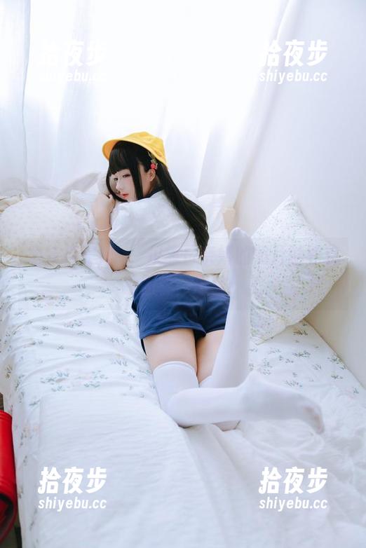 日奈娇 碧蓝档案妃咲,仅靠日奈娇的照片就能稳稳圈粉,厉害!