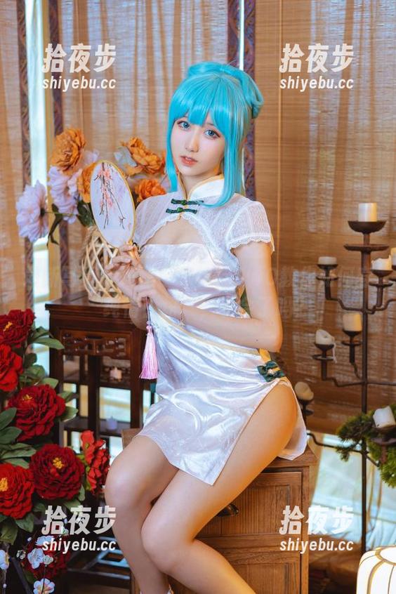 木棉棉OwO 最新写真大揭秘!木棉棉OwO教你如何穿“纯情白裙”,学会了吗?