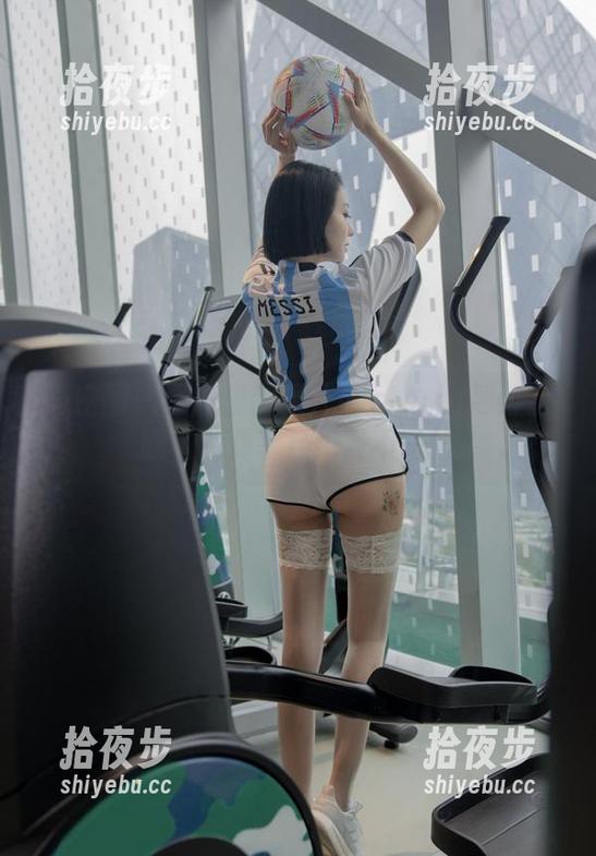 微密圈 - 图片里的果儿Victoria翘臀蜜腿，免费享受绝对不一般