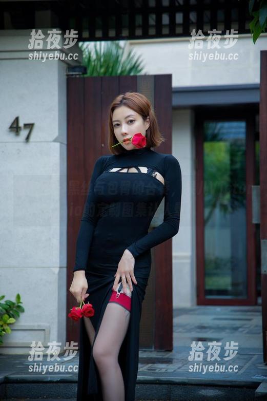 果儿Victoria 微密圈 - 黑丝与包臀的合奏,果儿Victoria的定制图集让人晕!