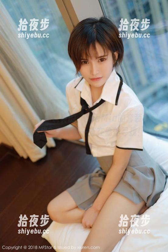 模范学院-美七Mia 模范学院 - 说真的,美七Mia的套装福利在哪里?我可是一直在偷偷寻找!