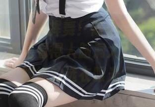 模范学院 – 铁拳挥舞！陈小诺Niki网袜高清套图，真是看得人脑洞大开，不得不佩服她的选衣眼光。