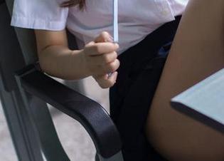 波萝社 – 哎呀，柳侑绮妹妹写真集，资源太丰富，看的我眼花缭乱了。