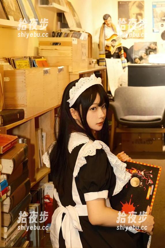 白莉爱吃巧克力 新鲜出炉,白莉爱吃巧克力的“爱蜜莉雅”,你敢直视吗?
