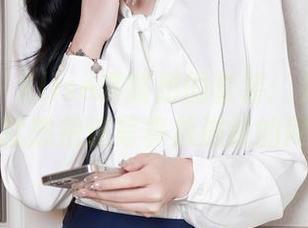 秀人网 – Elise谭晓彤的套装：为什么看一眼就想把这写真放进我的网盘？